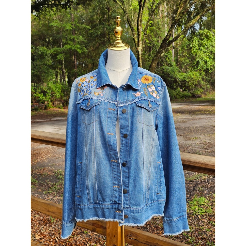 Linda Anderson Floral Embroidered Denim Jacket Blue Distressed Frayed Hem Large